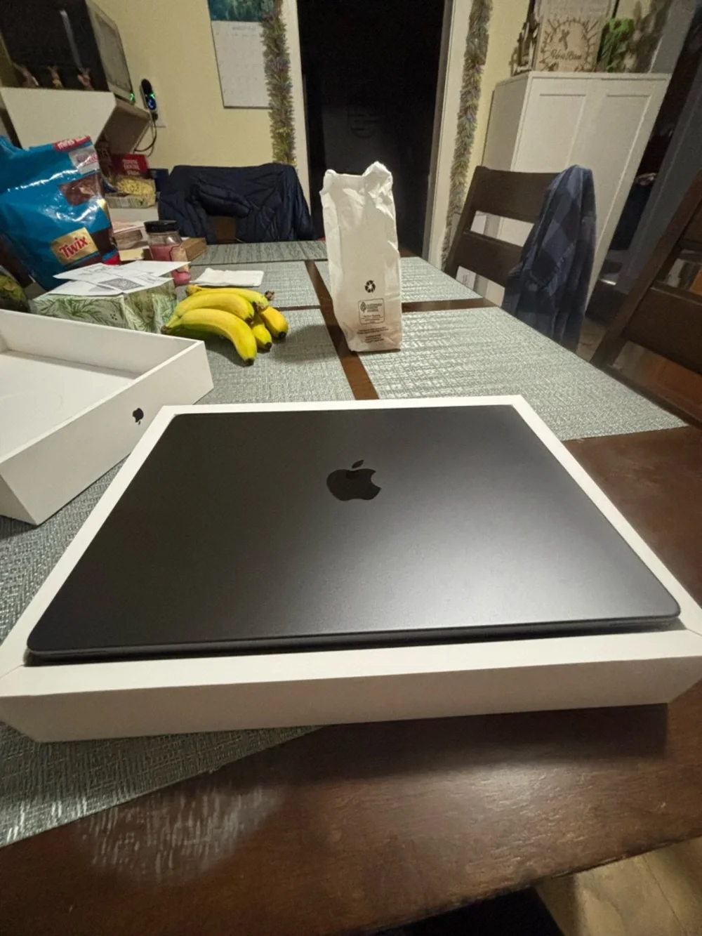 Apple MacBook Pro in Space Gray - Retail Box